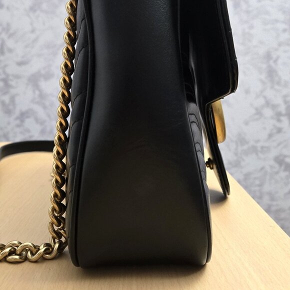 GUCCI GG Marmont Medium Matelasse Shoulder Bag Black - Picture 5 of 16